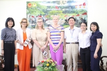 Đoàn Nghị sĩ hữu nghị Pháp – Việt Nam của Quốc Hội Pháp đến thăm Làng Hữu nghị Việt Nam 